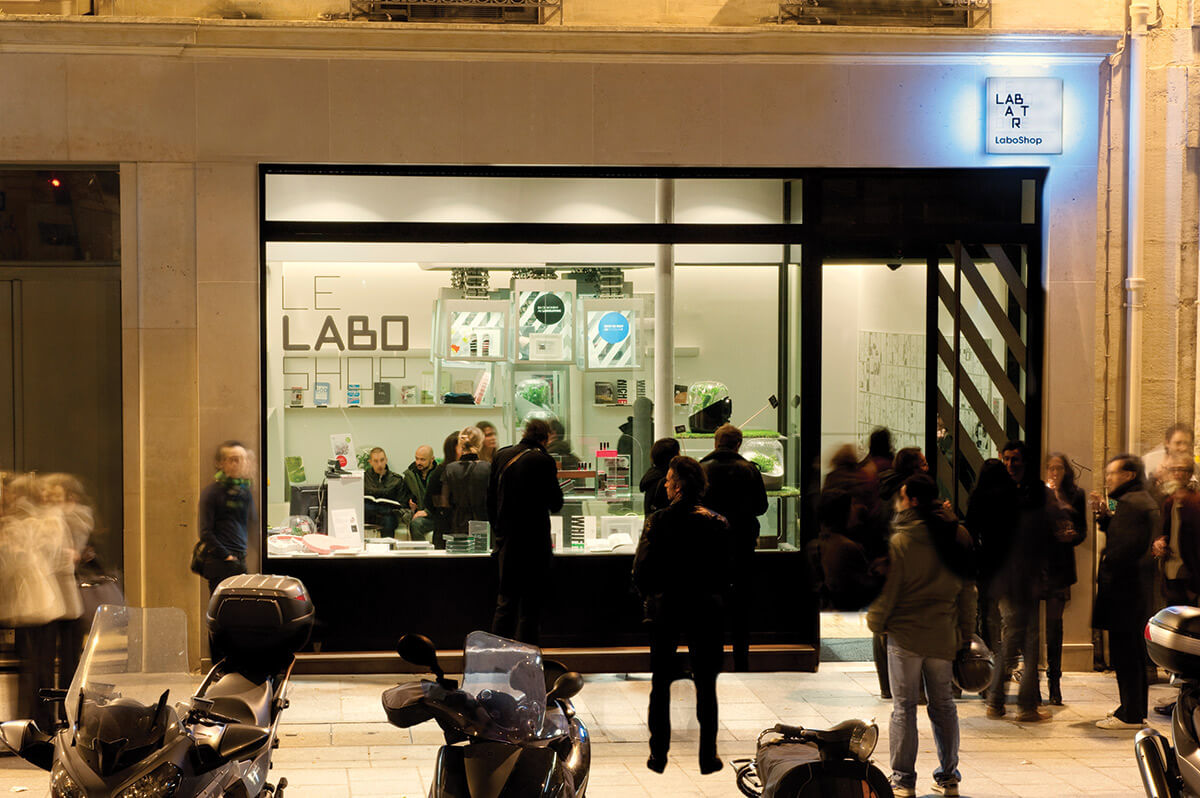 A scene from Le Laboratoire Paris.