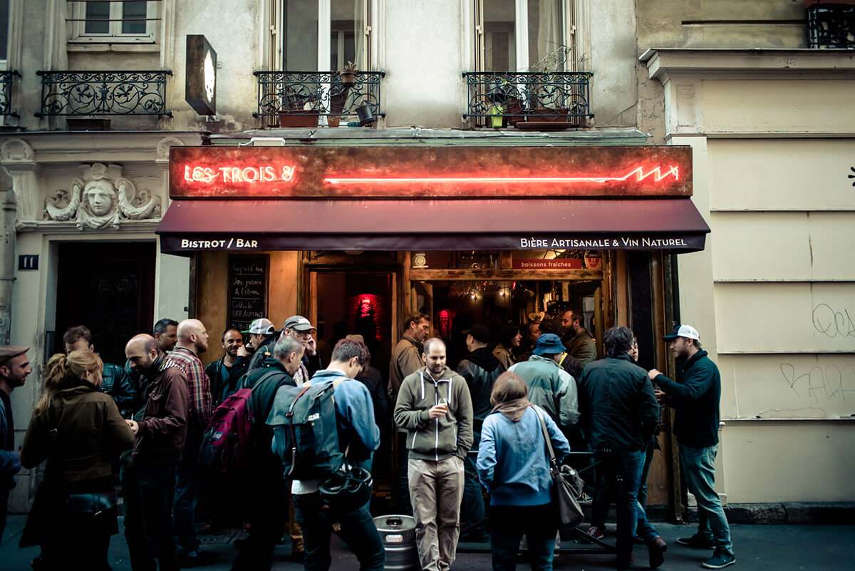 Les Trois 8, located in the Menilmontant neighborhood of Paris, is bustling on the first night of Paris Beer Week. / Courtesy Jean-Marie Heidinger