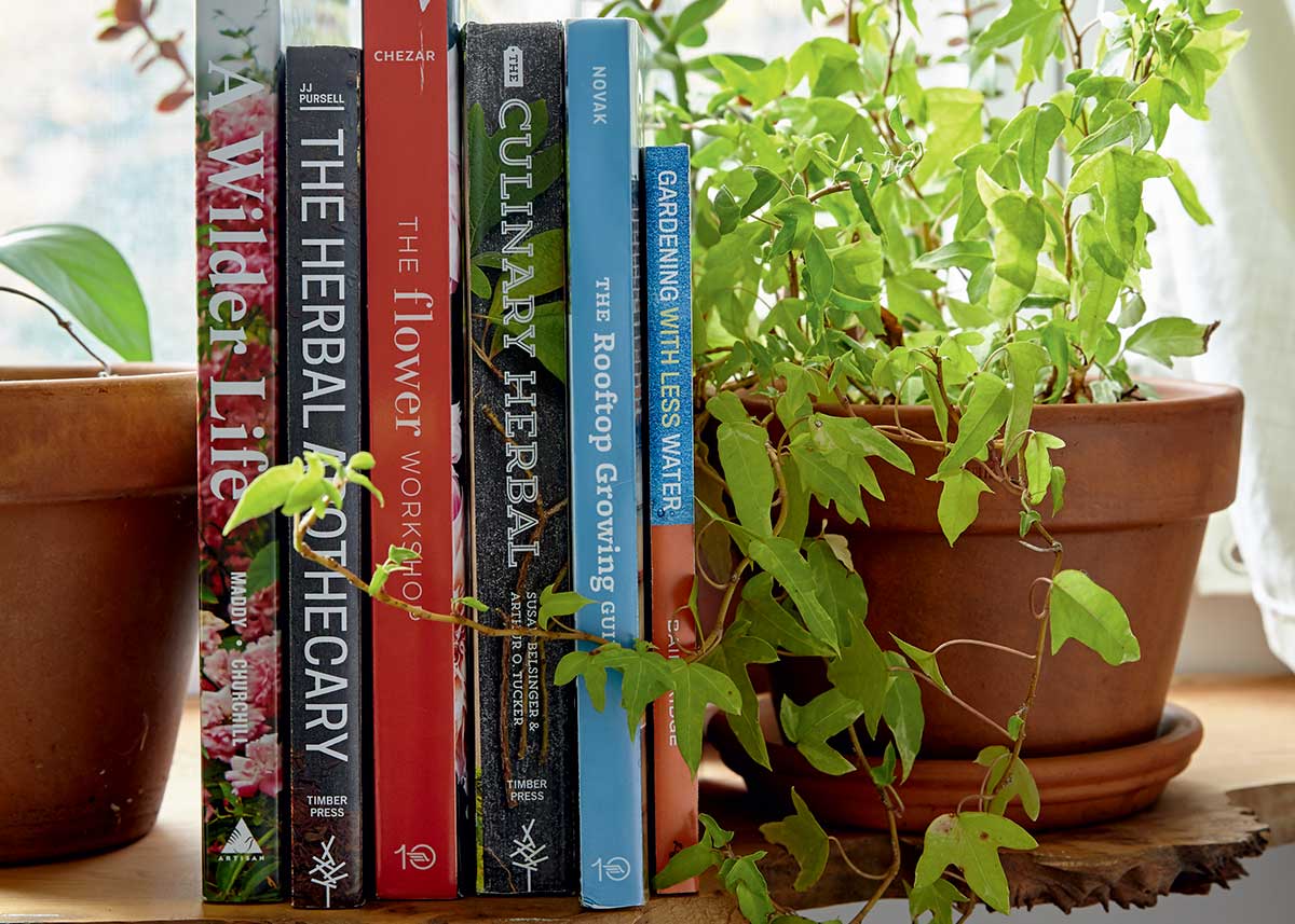 8 New Gardening Books We're Reading This Winter | Modern ...