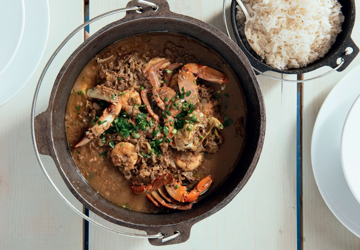 https://modernfarmer.com/wp-content/uploads/2016/06/shrimp-crab-gumbo-1.jpg