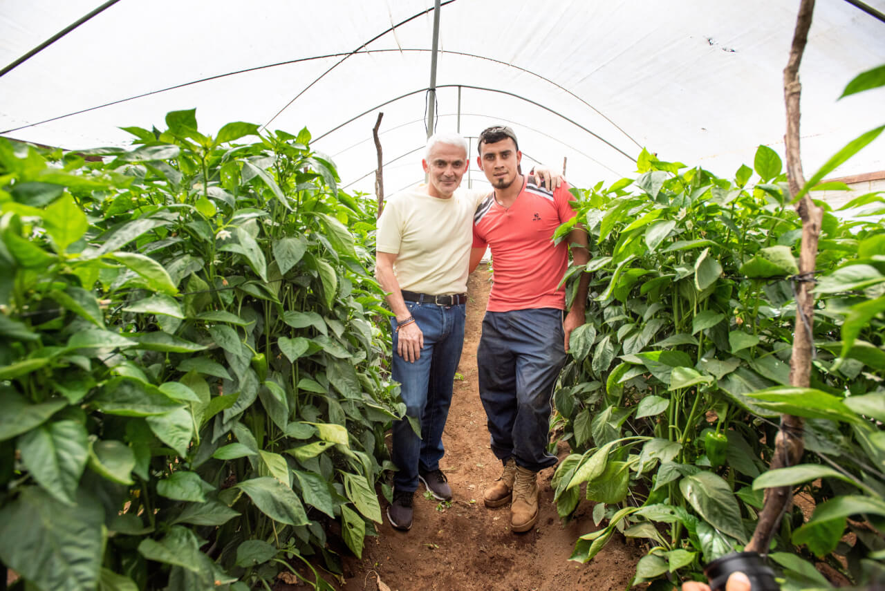 Helping Salvadoran Farmers Through Social Enterprise