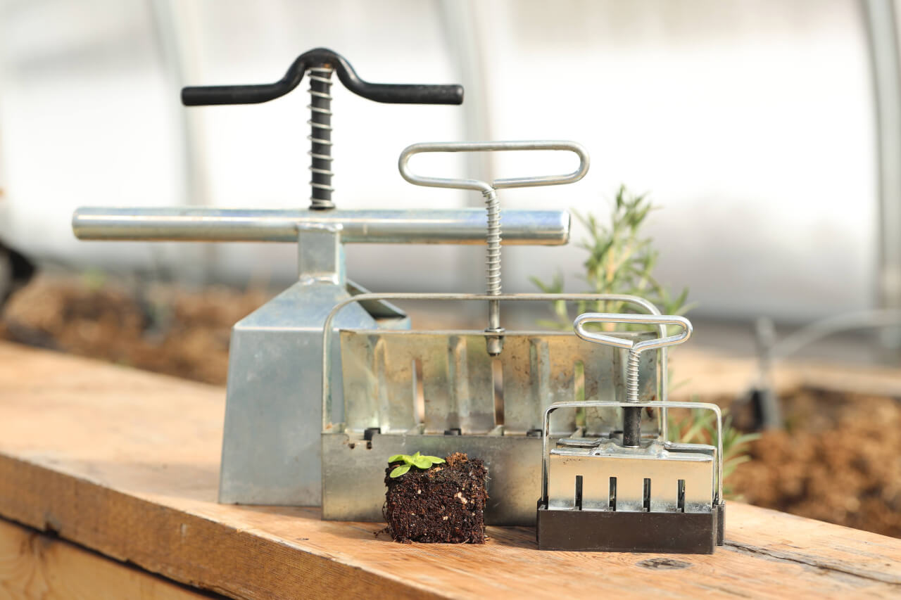 Soil Blocking Has Many Benefits. What is It and How Can You Get Started? 